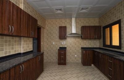 Spacious 4BR Villa | Near Mall of the Emirates