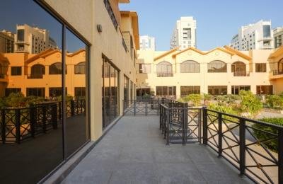 Spacious 4BR Villa | Near Mall of the Emirates