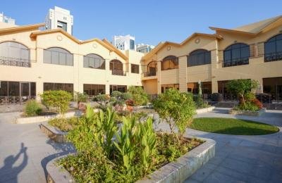 Spacious 4BR Villa | Near Mall of the Emirates