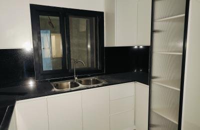 Spacious 1150 SQFT| Fully Renovated, Near Metro