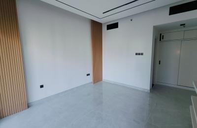 Spacious 1150 SQFT| Fully Renovated, Near Metro